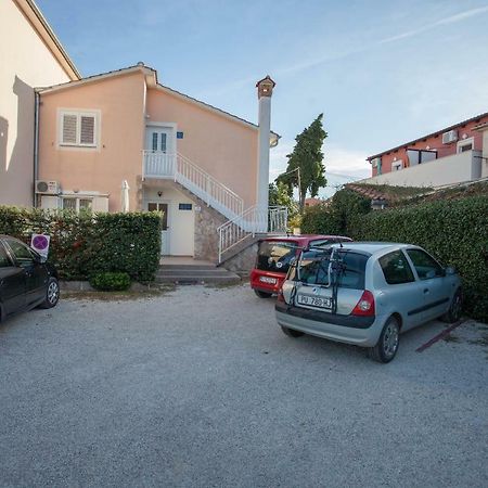 Apartments Tin ロヴィニ エクステリア 写真